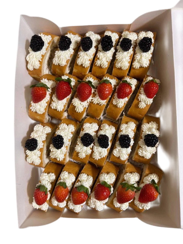 Persian Roulette Pastry